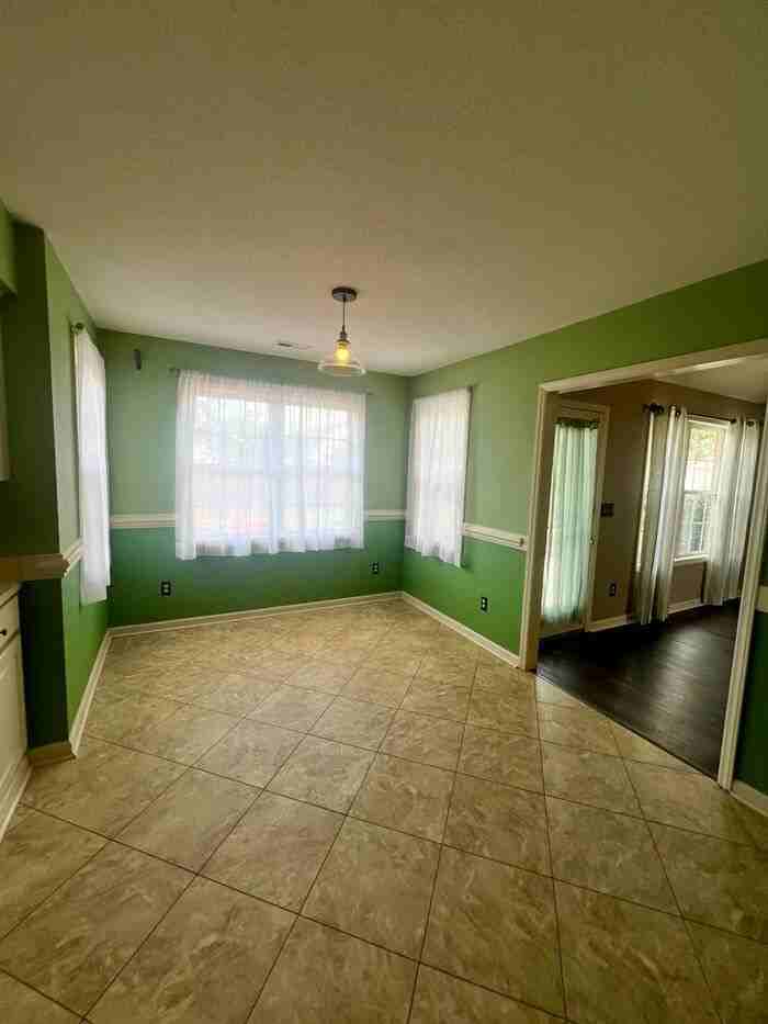 7111 Springer Rd - Photo 5 of 21