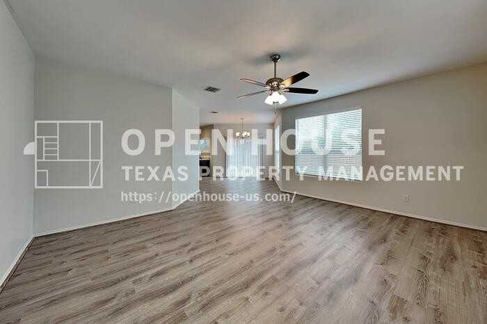 10352 Hidden Ford Dr - Photo 4 of 22