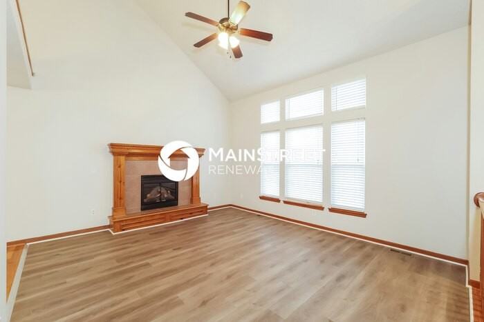 214 Lacy Ln - Photo 5 of 17