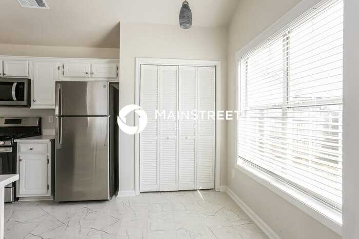 8195 Rhodes Way - Photo 5 of 16