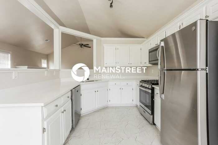 8195 Rhodes Way - Photo 6 of 16