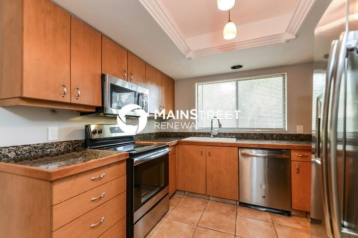 8316 Brandeis Cir W - Photo 7 of 15