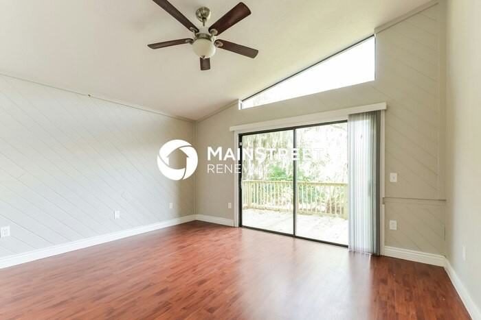 8316 Brandeis Cir W - Photo 7 of 15