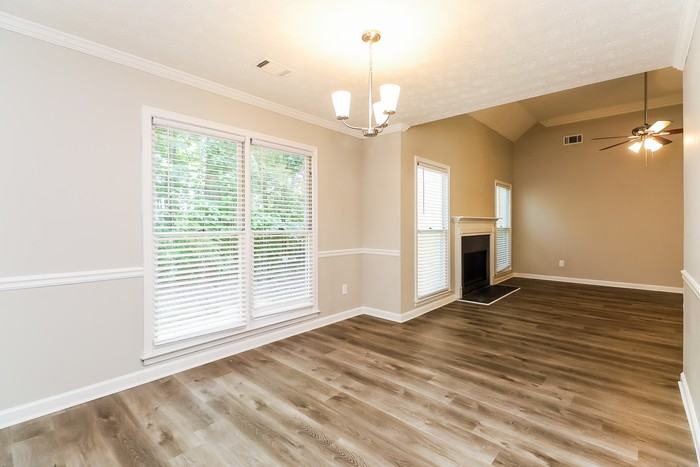 25 Fairhaven Ct - Photo 6 of 16