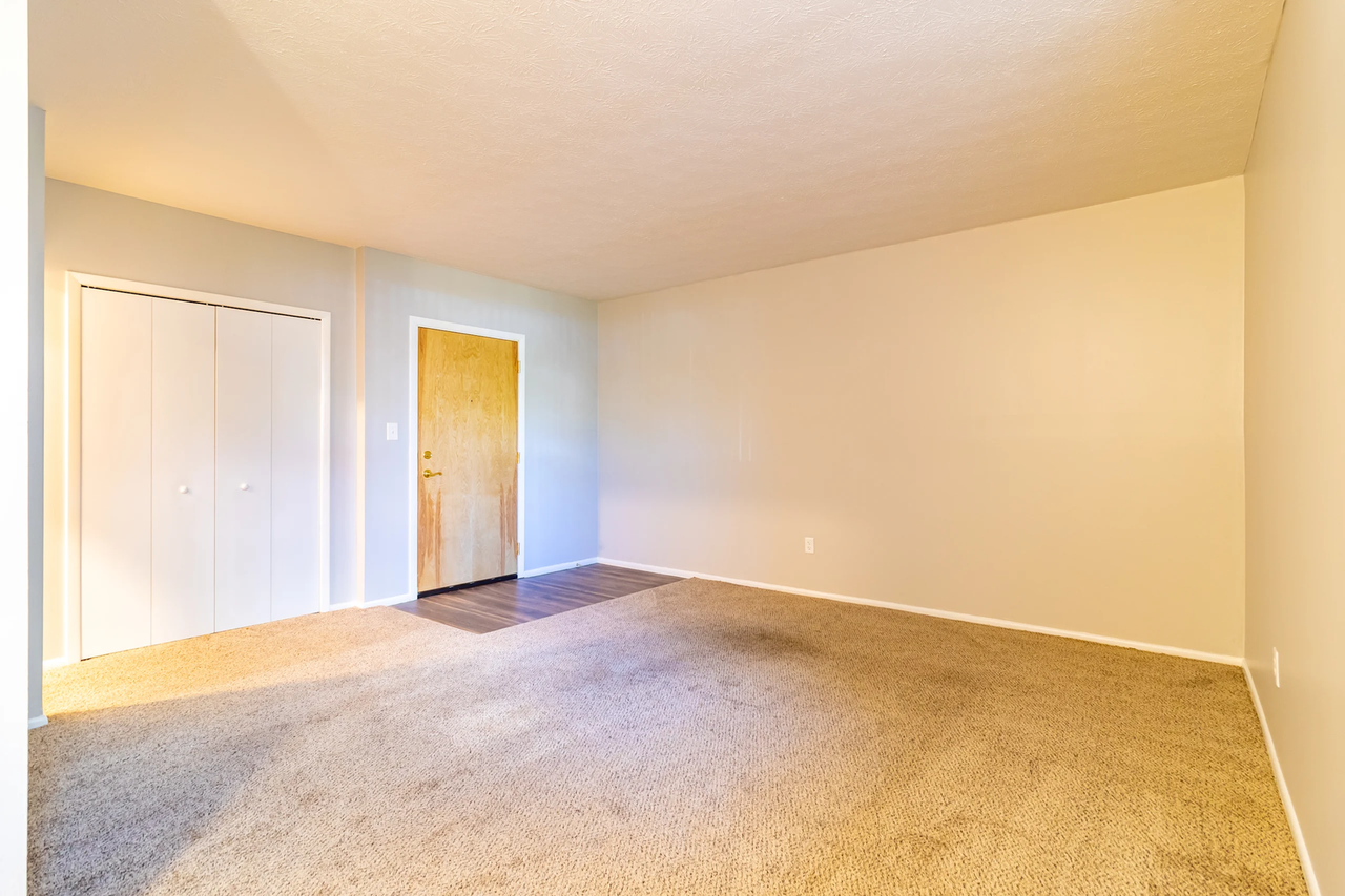 4197 W. 20th St. - Photo 2 of 17