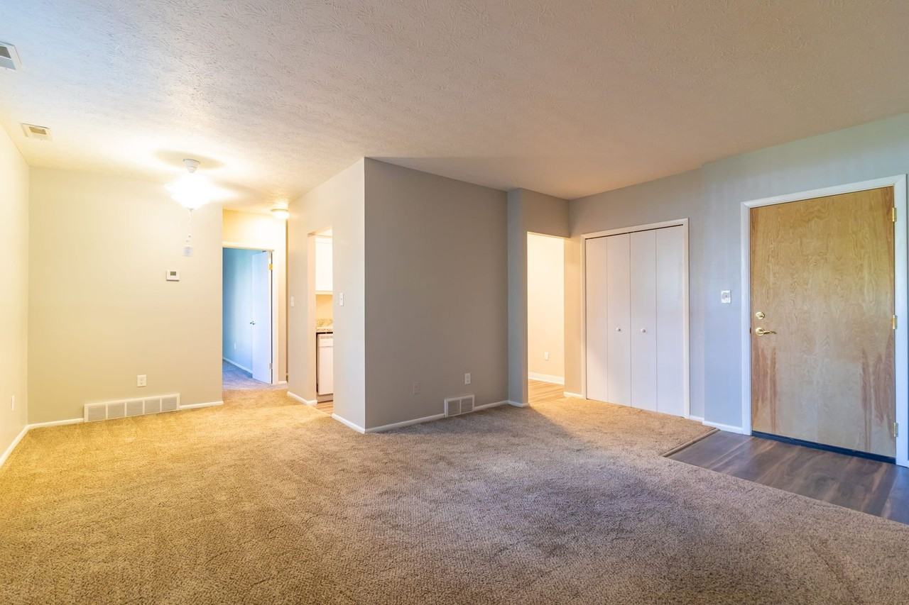 4197 W. 20th St. - Photo 4 of 17