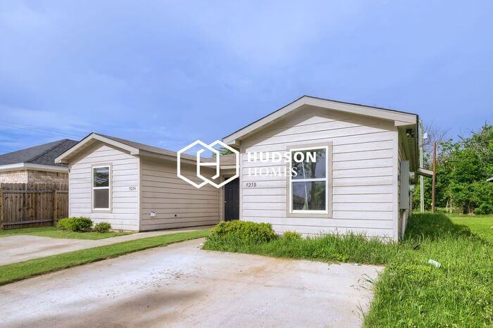 925 Burgan St #A - Photo 3 of 16