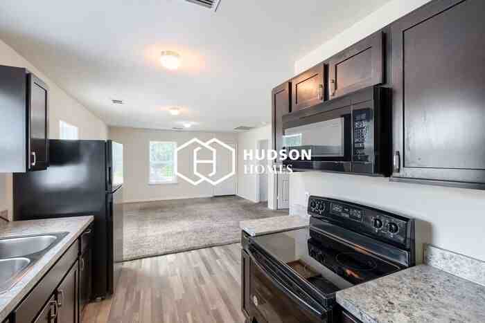 3408 Spring Ave - Photo 6 of 13