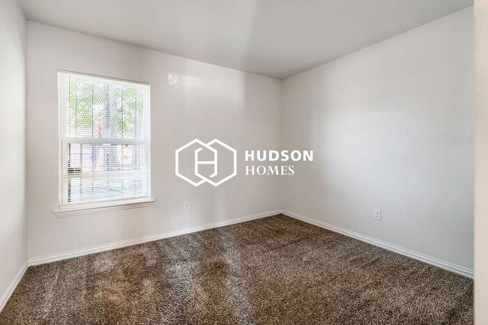 3408 Spring Ave - Photo 7 of 13