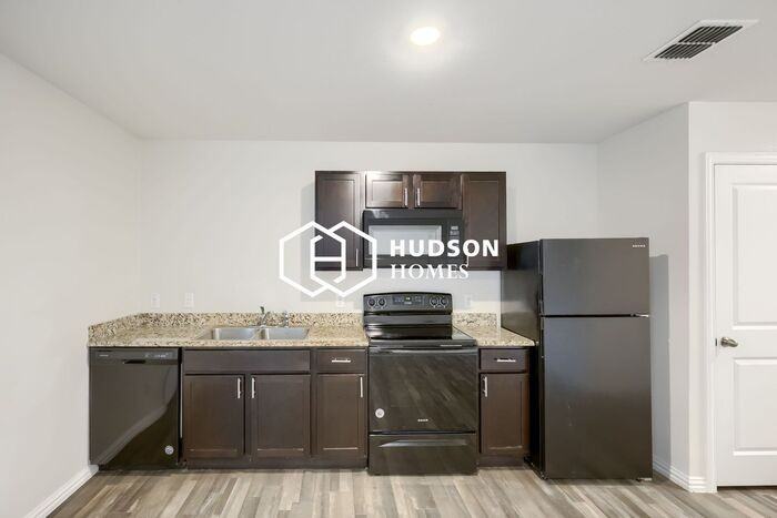 1614 Bryan Ave #B - Photo 7 of 15