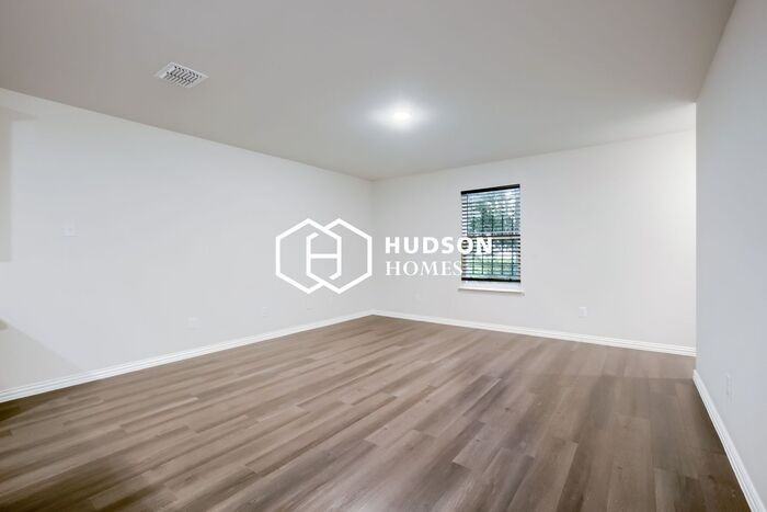 609 Sherman St - Photo 5 of 16