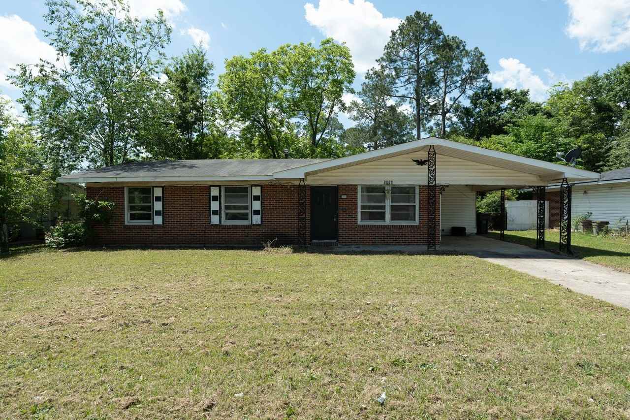 1916 Preston Dr