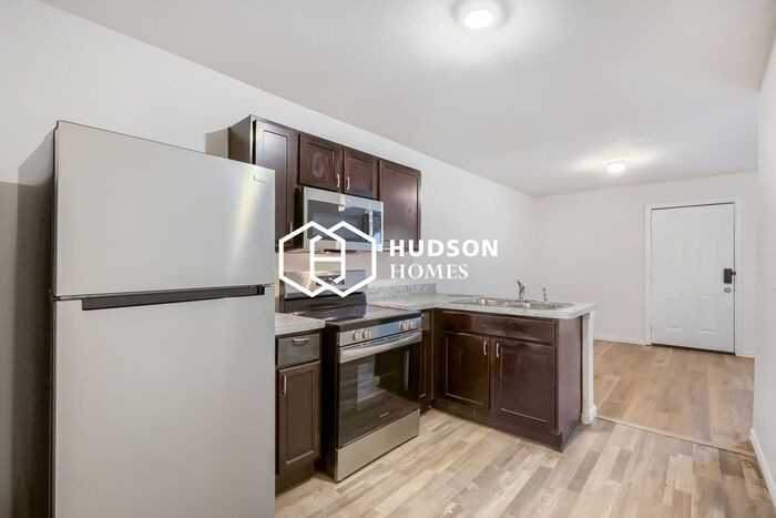 2711 Cross St - Photo 6 of 12