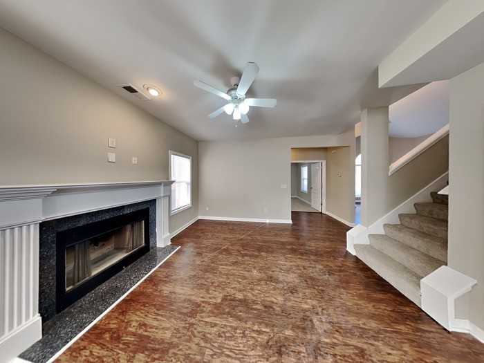 158 Nathan Rd Sw - Photo 7 of 32