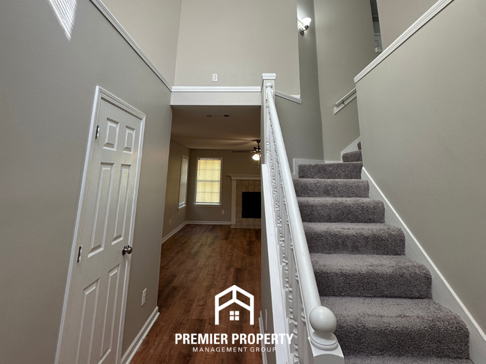 993 Nolan Ln - Photo 2 of 25
