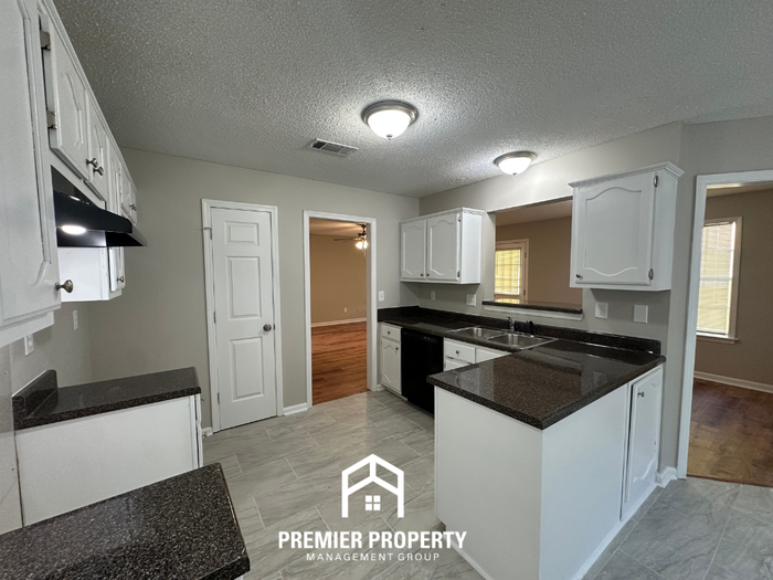 993 Nolan Ln - Photo 7 of 25