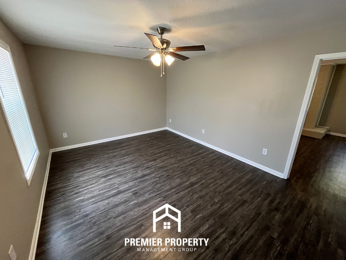 2986 Meadowfair Rd - Photo 4 of 22