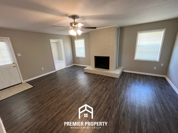2986 Meadowfair Rd - Photo 5 of 22