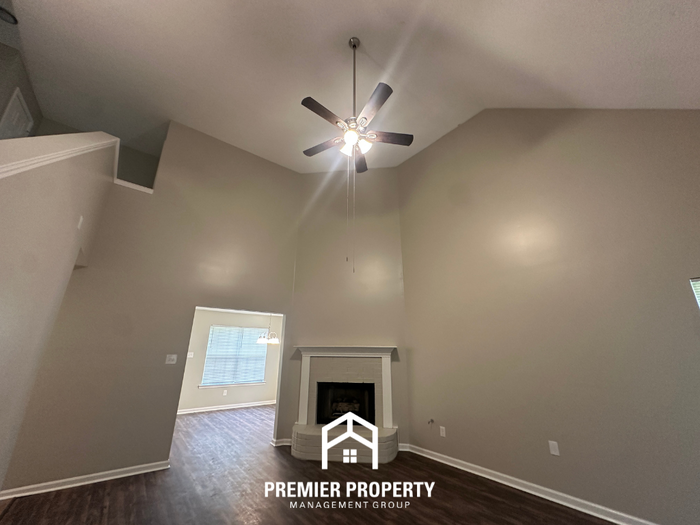 7916 Macon Rd - Photo 3 of 27