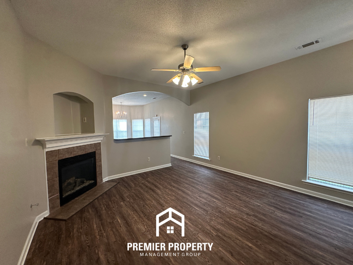 5647 Falling Bark Dr - Photo 2 of 18