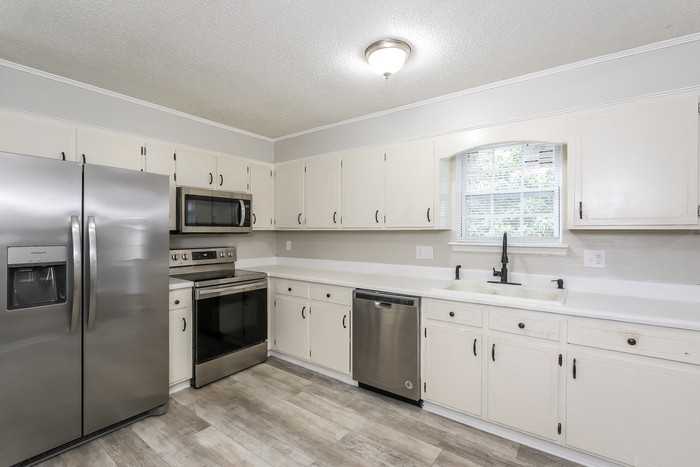 135 Shawns Way - Photo 5 of 11