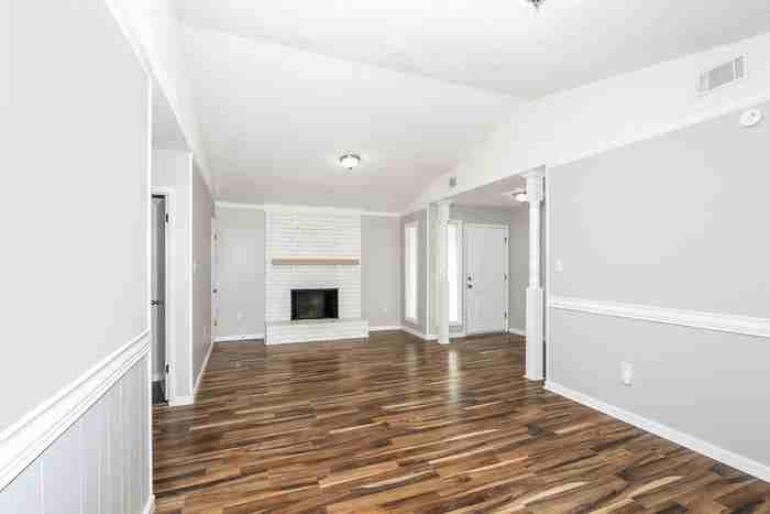 135 Shawns Way - Photo 6 of 11
