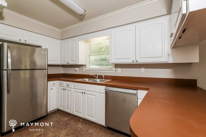 142 W Lisa Dr - Photo 6 of 12