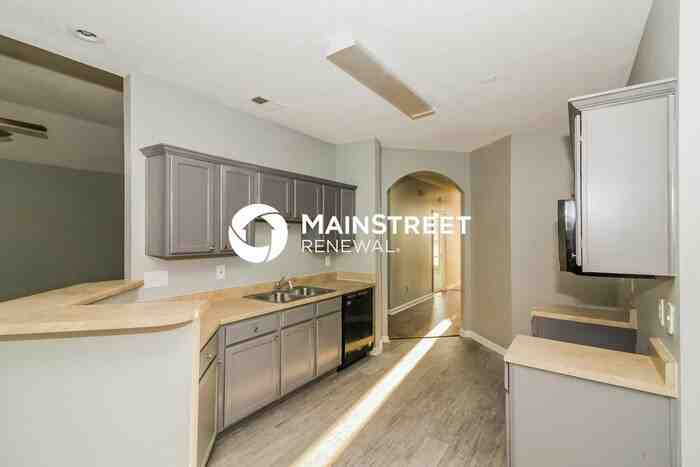 1732 Southall St - Photo 5 of 15