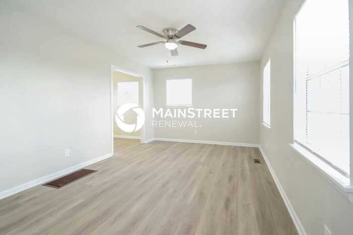 609 Cherry Ave - Photo 2 of 18