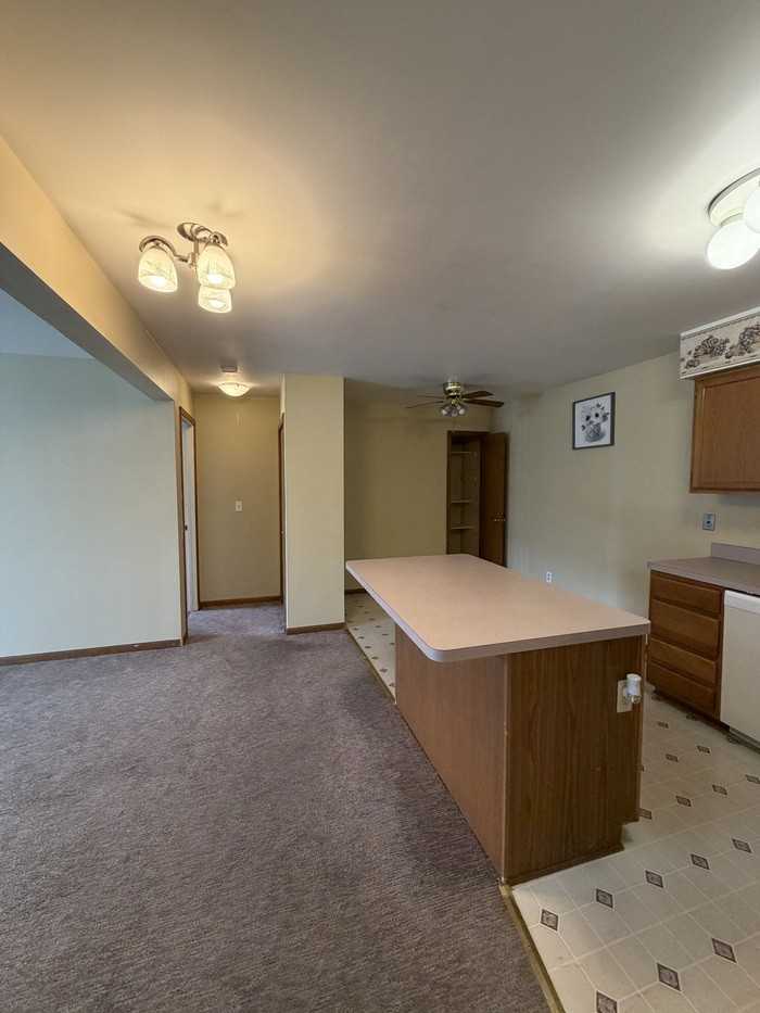 15246 Ashley Ct - Photo 3 of 12