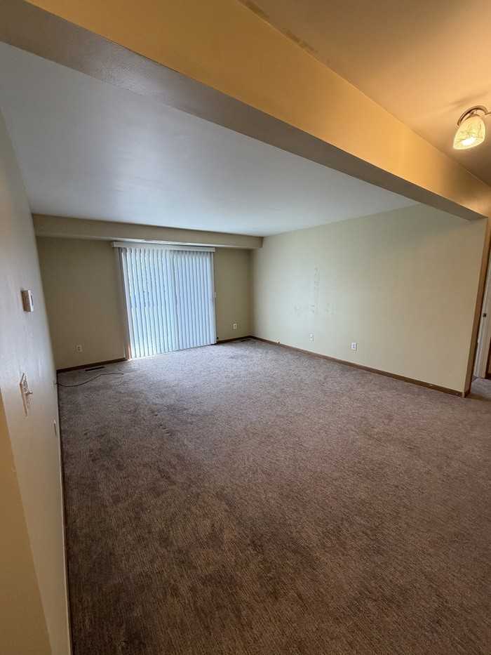 15246 Ashley Ct - Photo 6 of 12