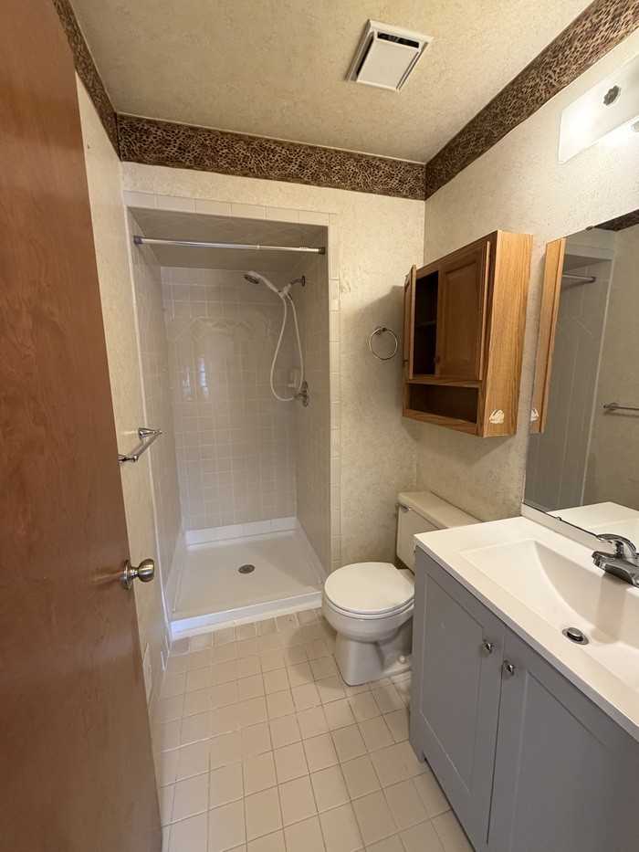 15246 Ashley Ct - Photo 7 of 12