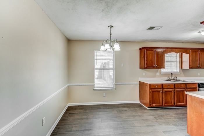 213 Park Place Way - Photo 5 of 12