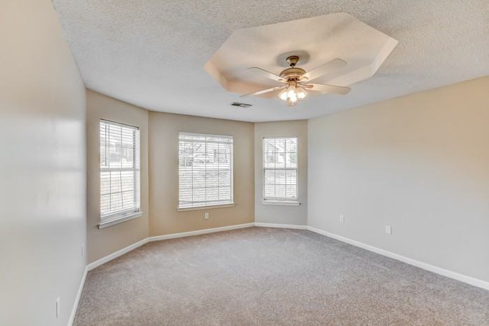 213 Park Place Way - Photo 7 of 12