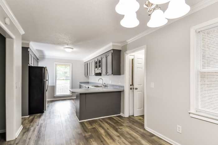 117 Greenfield Rd - Photo 5 of 12