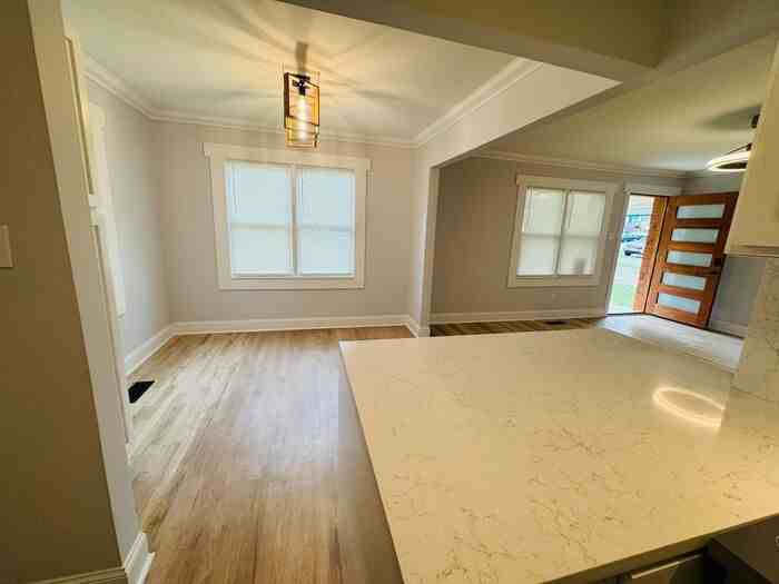 1511 Humes Ave Ne - Photo 6 of 27