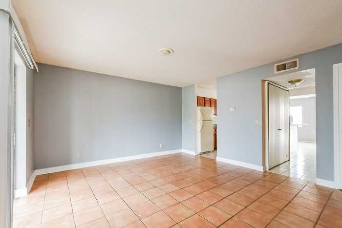 115 Michelle Ln #B - Photo 4 of 45