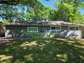 11206 Corrington Ave - Photo 1 of 1