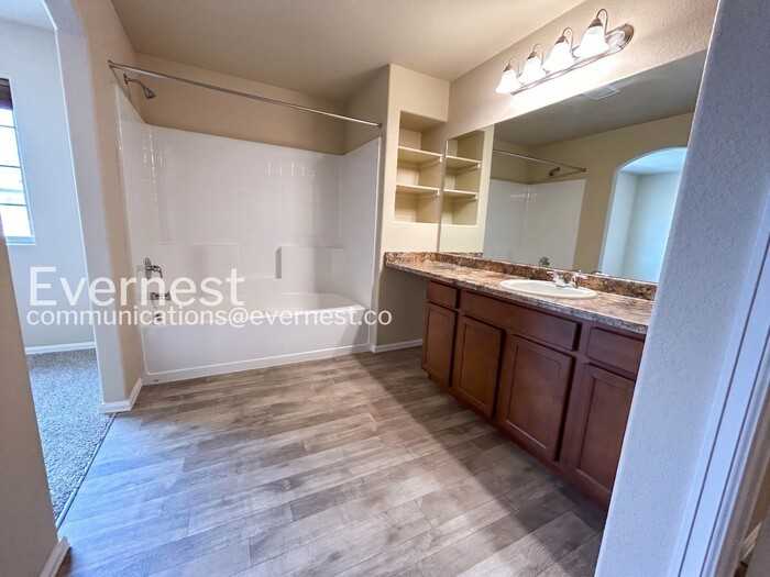 1842 Springs Vista St - Photo 4 of 16
