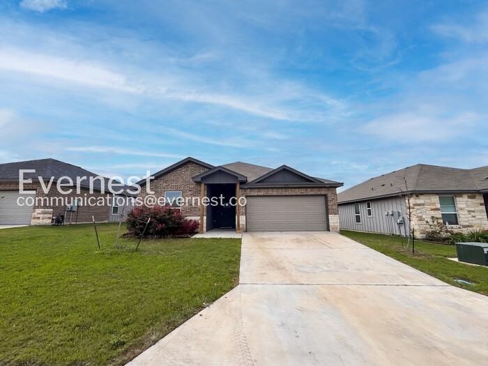 605 Old Glory Rd - Photo 3 of 21