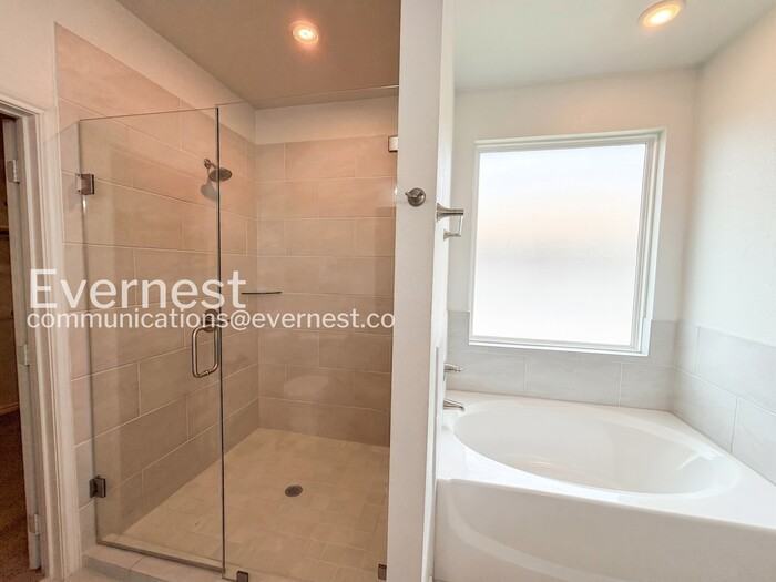 605 Old Glory Rd - Photo 7 of 21