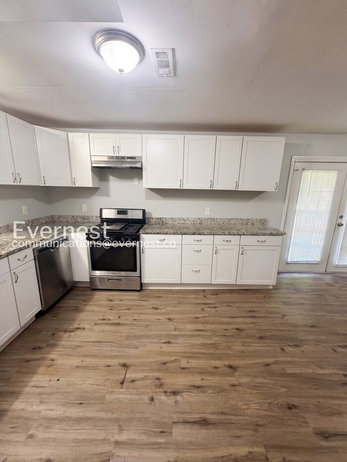 6491 Camp St - Photo 6 of 21