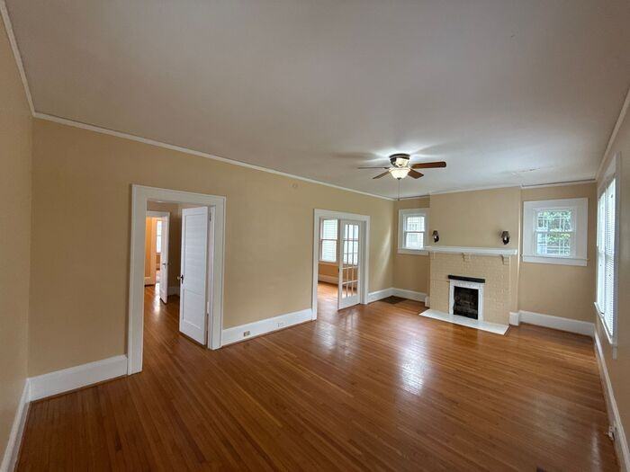 420 N Laurel Ave - Photo 2 of 18