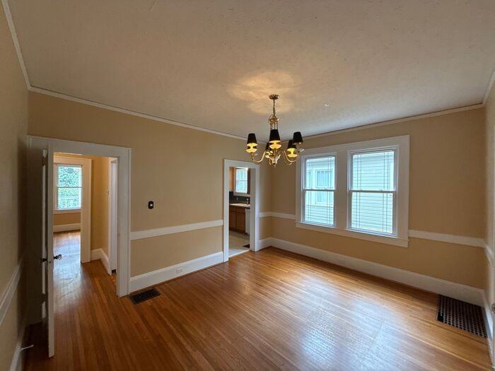 420 N Laurel Ave - Photo 5 of 18