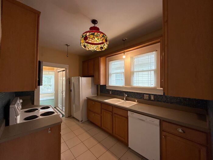 420 N Laurel Ave - Photo 7 of 18