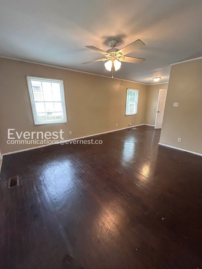 1242 Addison Ave - Photo 6 of 22