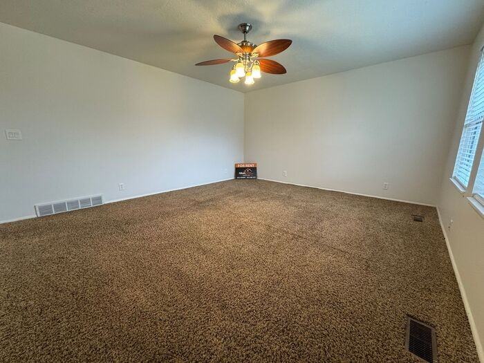 2207 W 900 N - Photo 6 of 19