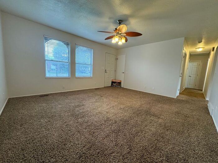 2207 W 900 N - Photo 7 of 19