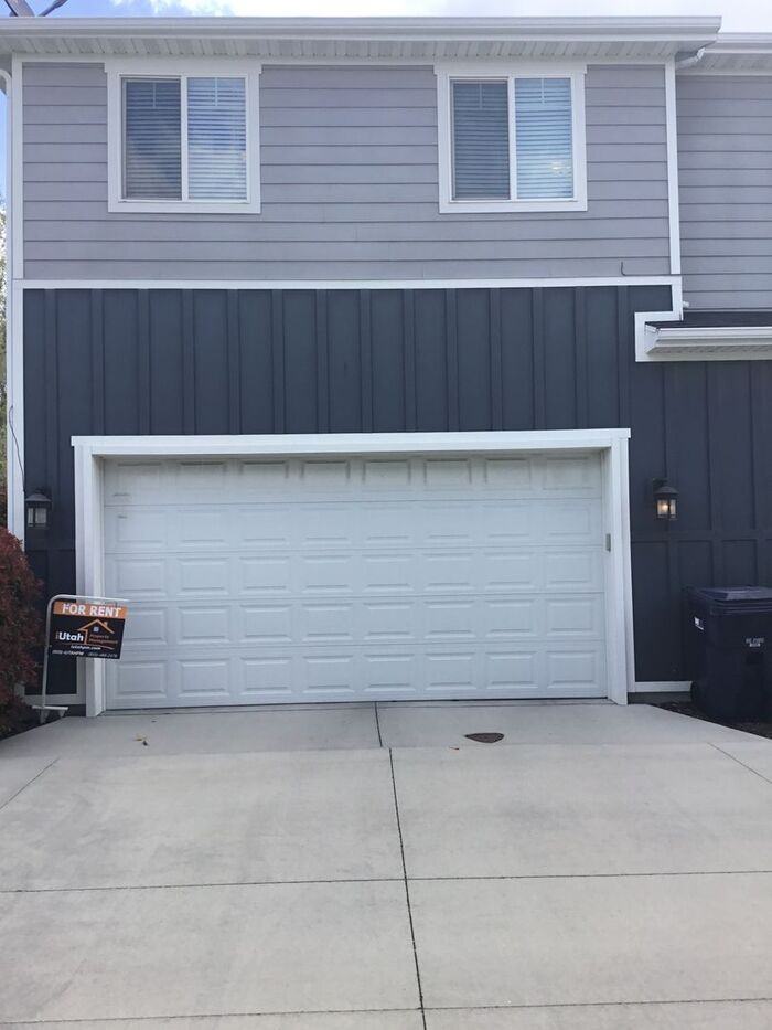 8258 S 180 E - Photo 5 of 28