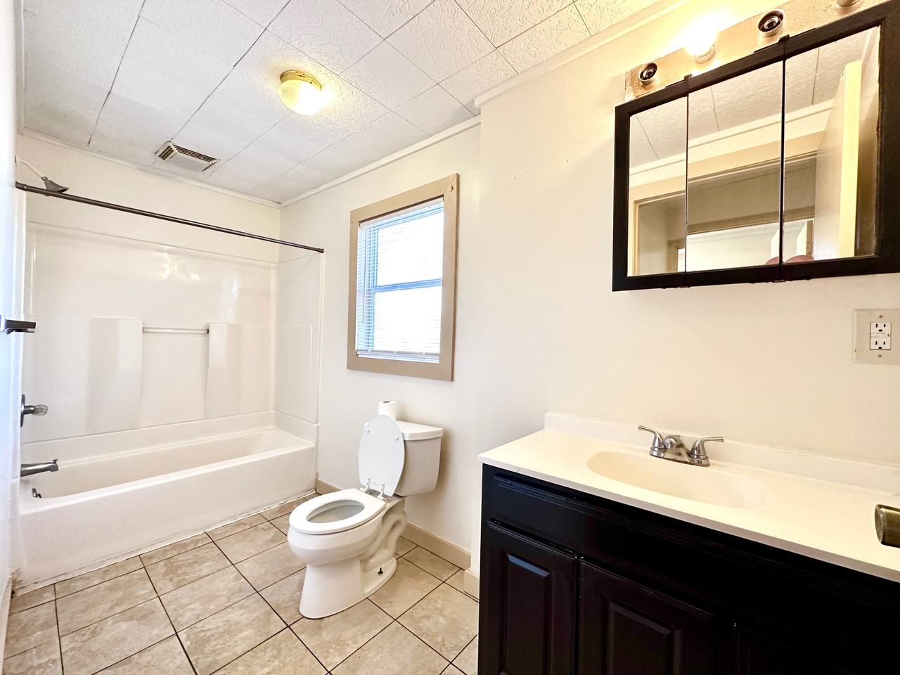 8 W Lutton St #NA - Photo 3 of 14